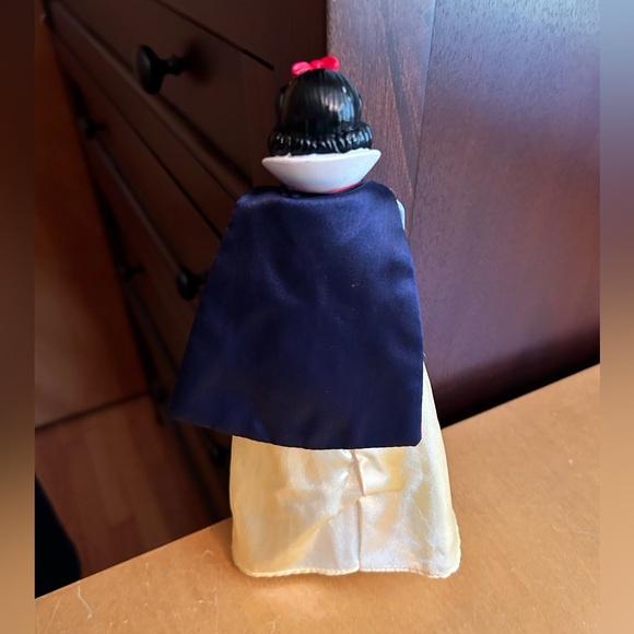 Applause Walt Disney Snow White Doll - Picture 5 of 8